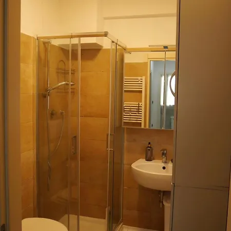 Easy - Piazza Del Popolo *