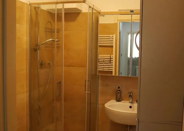 Easy - Piazza Del Popolo *